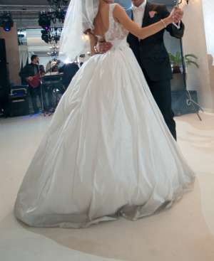 Vand rochie Ersa Atelier model 2009