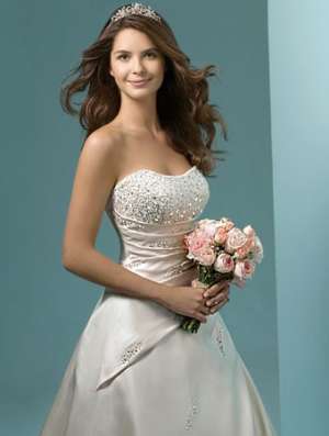 vand rochie mireasa alfred angelo