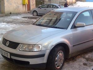 vand VW PASSAT `98 diesel VOLAN DREAPTA
