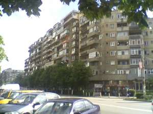 2 cam,     ultracentral,     Deva,     b-dul Decebal,     Mall,     piata