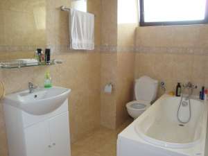 Inchiriez camera in ap cu 2 camere