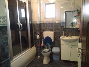 vand casa mansardata