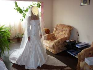VANZARE  Rochie de mireasa Benjamin Roberts,   colectia Vintage,   stil 1020,   an 2010