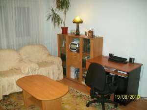 Inchiriez apartament 3 camere zona Colentina