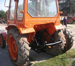 Vand tractor U445