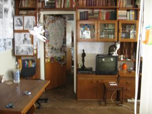 vand apartament 2 camere Militari piata Veteranilor