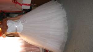 vand rochie mireasa