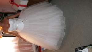 vand rochie mireasa