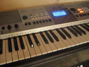 Vand urgent Yamaha psr.e 413