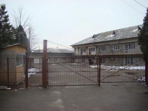 Vand teren + imobile in Targoviste,   Dambovita