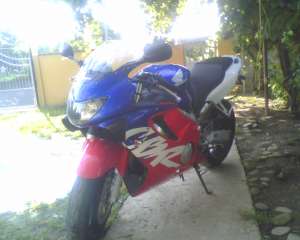 vand honda cbrf 600