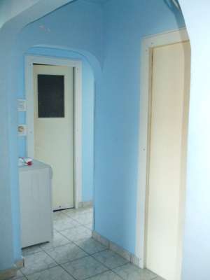 Vand apartament cu 4 camere