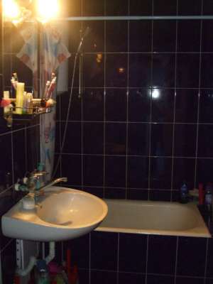 Vand apartament cu 4 camere