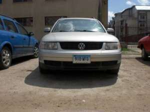 vand passat combi 1.8 benzina