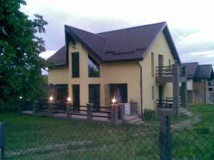 vand casa in Rm Valcea