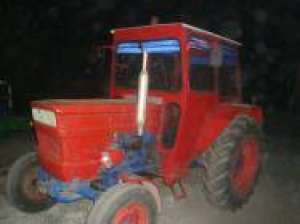 vand tractor u445