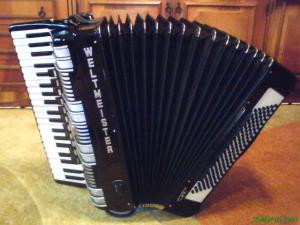 Vand acordeon weltmeister S4,  120 basi,  impecabil