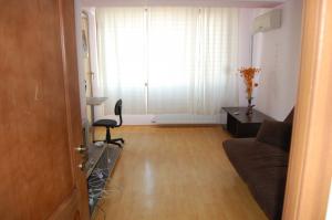 2 camere 70 mp,       Titan,       zona Ilioara