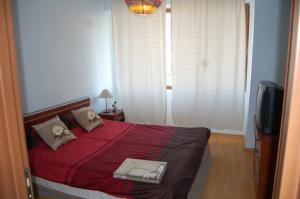 2 camere 70 mp,       Titan,       zona Ilioara