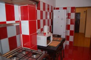 2 camere 70 mp,       Titan,       zona Ilioara