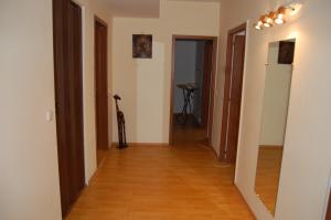 2 camere 70 mp,       Titan,       zona Ilioara