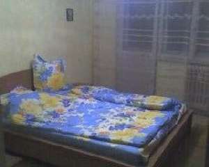 For rent 3 rooms apartment closed to Faculty of Medicine