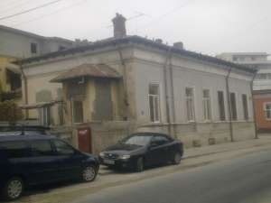 inchiriez casa