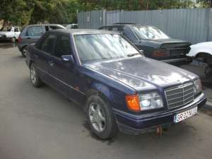 Dezmembrez Mercedes 250 Turbo Disel