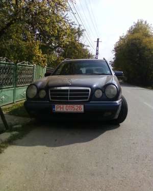 Mercedes E290 turbodiesel - Elegance