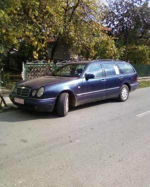 Mercedes E290 turbodiesel - Elegance