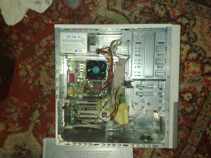 vand sistem athlon 2400+ 512 ram 64 video