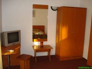 Vand mobilier second-hand pentru hotel sau pensiune