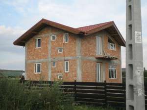 CASA 4 CAMERE DARVARI