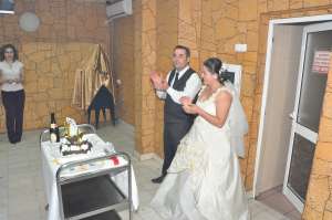vand rochi mireasa