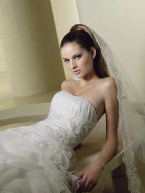 VAND ROCHIE DE MIREASA LA SPOSA FANTASIA 2010
