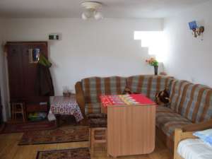 INCHIRIEZ 3 CAMERE