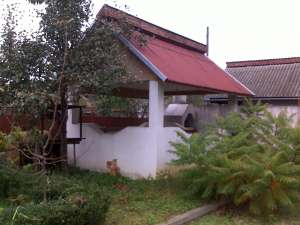 Vand casa noua,   P+1,   8 camere - Sebis
