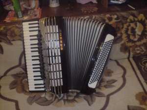 VAND ACORDEON HOHNER IMPERATOR IV 120 BASI