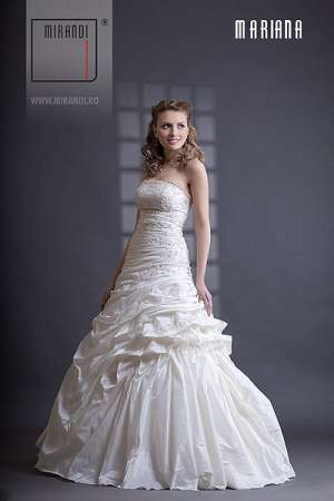 vand rochie mireasa