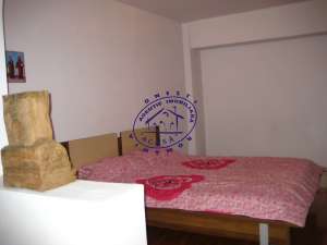 Ap. 3 camere decomandat in Onesti