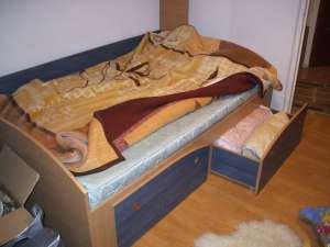 dormitor tineret albastru