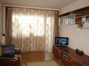 Proprietar vand ap. 3 camere complet decomandat