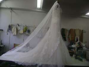 Vand rochie mireasa La Sposa in stare excelenta