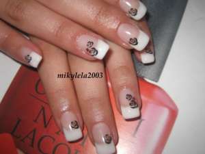 Extensii unghii cu gel