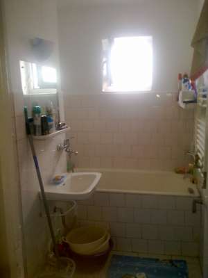 Vand apartament 2 camere Rm. Valcea