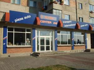 Vand spatiu comercial in Mioveni