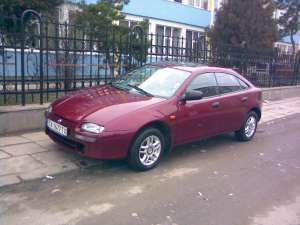 vand mazda 323 f