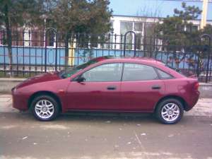 vand mazda 323 f