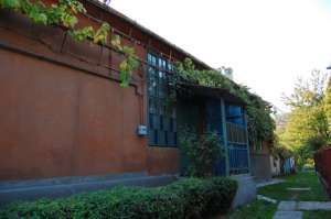 Vand sau schimb casa in Deva