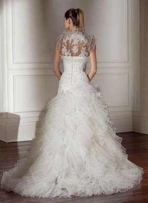 Inchiriere rochie de mireasa Pronovias Deusto